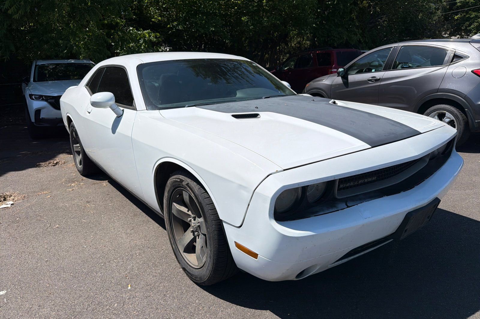 Used 2013 Dodge Challenger SXT RWD image 2