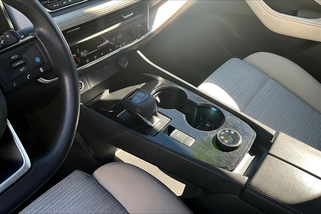 Certified 2023 Nissan Rogue SV AWD/4WD image 18