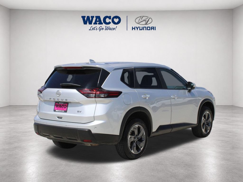 Used 2024 Nissan Rogue SV FWD image 10