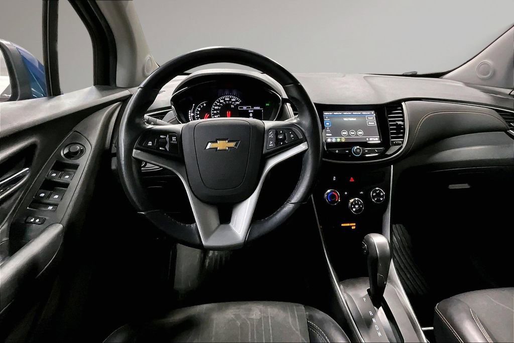 Used 2019 Chevrolet Trax LT w/ Driver Confidence Package image 9
