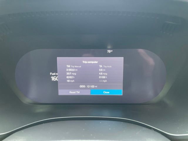 Certified 2023 Volvo XC60 B5 Plus AWD/4WD image 18