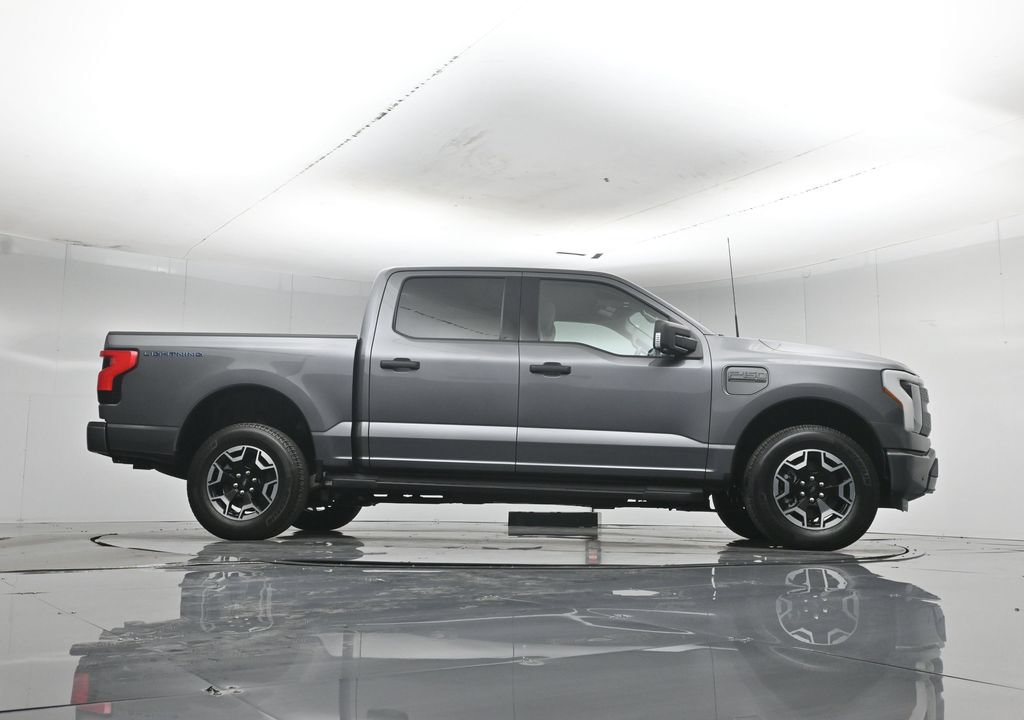 Used 2023 Ford F150 Lightning XLT AWD/4WD image 48