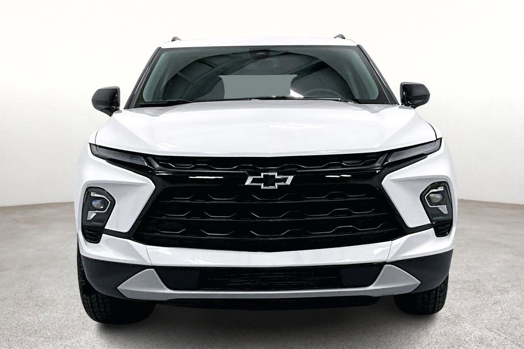 Used 2024 Chevrolet Blazer LT w/ Convenience Package image 5