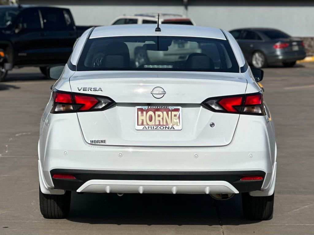 Used 2025 Nissan Versa S w/ Trunk Package image 4