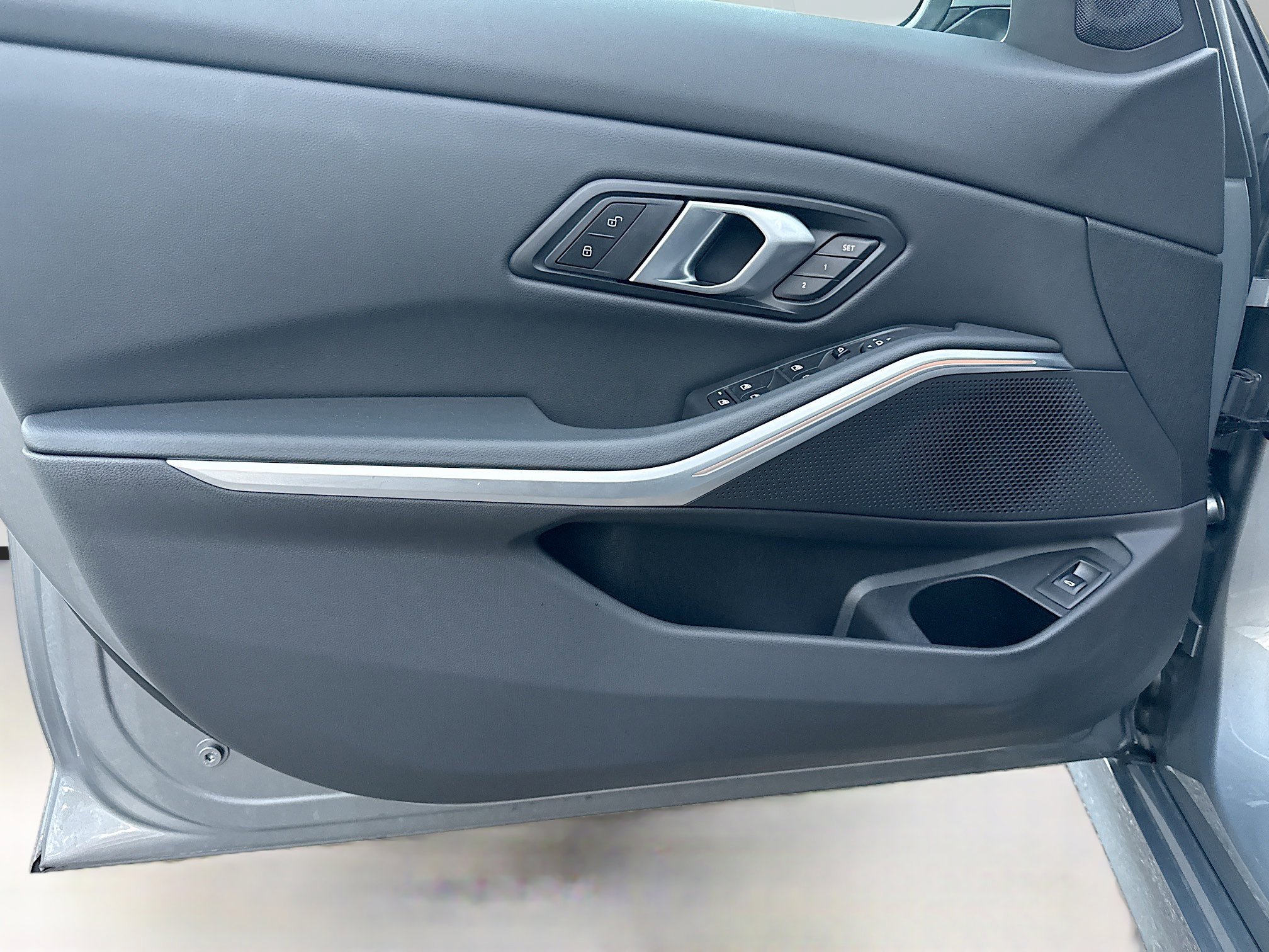 Used 2025 BMW 330i Sedan image 22