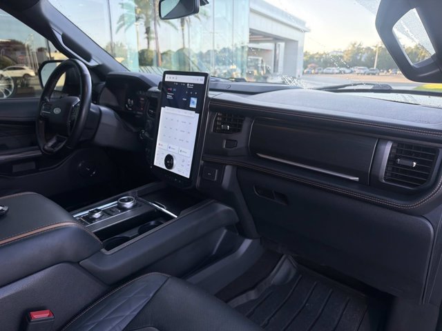 Used 2023 Ford Expedition Max Platinum AWD/4WD image 20