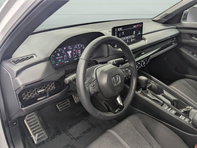 Certified 2025 Honda Accord Sport image 11