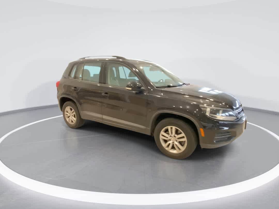 Used 2016 Volkswagen Tiguan S AWD/4WD image 2