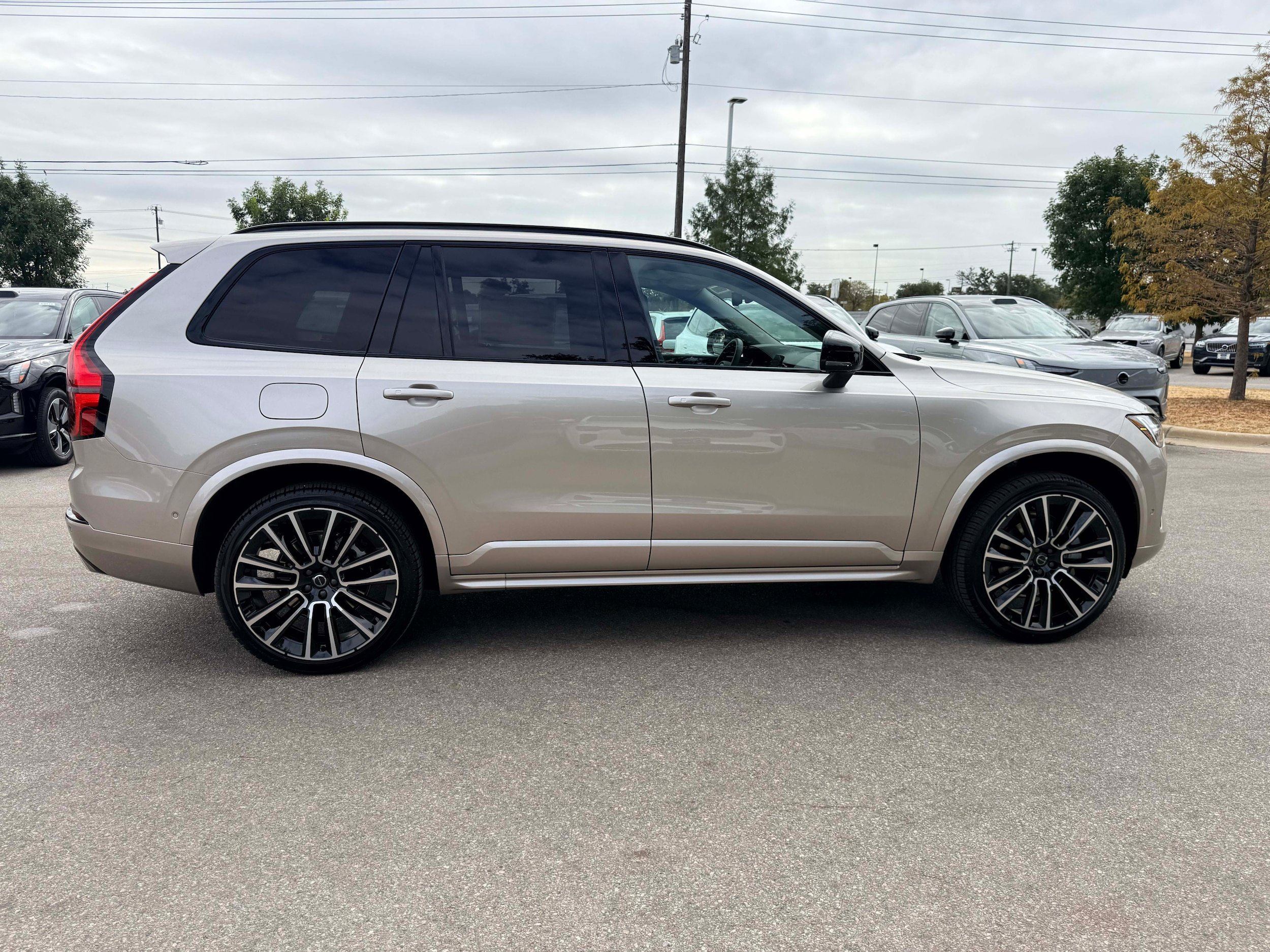 Used 2026 Volvo XC90 B6 Ultra AWD/4WD image 7
