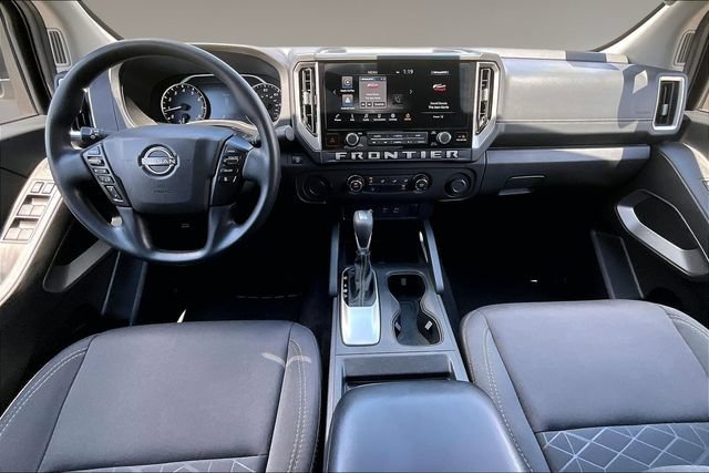 Used 2025 Nissan Frontier SV RWD image 8