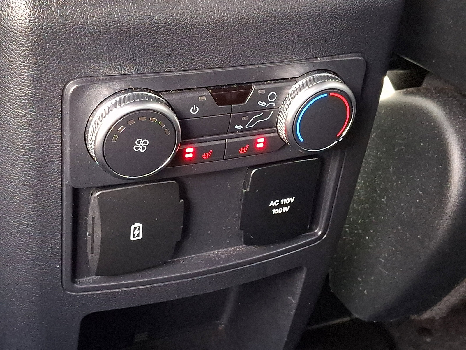 Used 2020 Ford Explorer ST AWD/4WD image 12