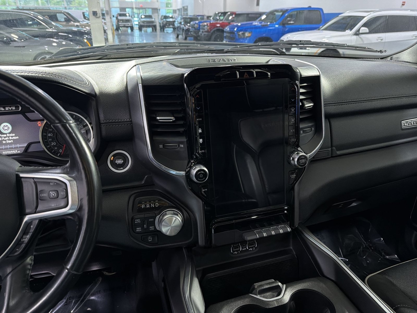 Used 2023 RAM 1500 Laramie AWD/4WD image 19