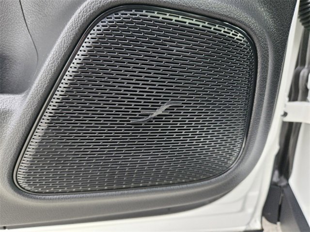 Used 2024 Mercedes-Benz EQB 300 300 image 15