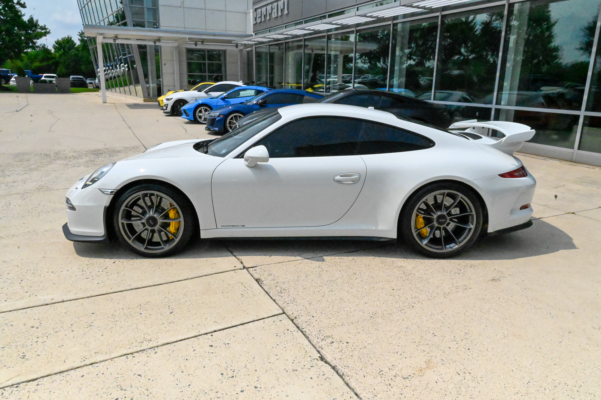 Used 2014 Porsche 911 GT3 RWD image 8