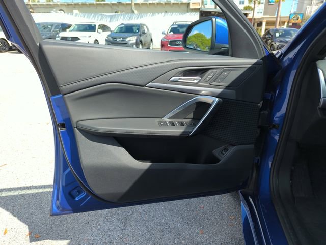Used 2025 BMW X2 xDrive28i w/ M Sport Package image 17