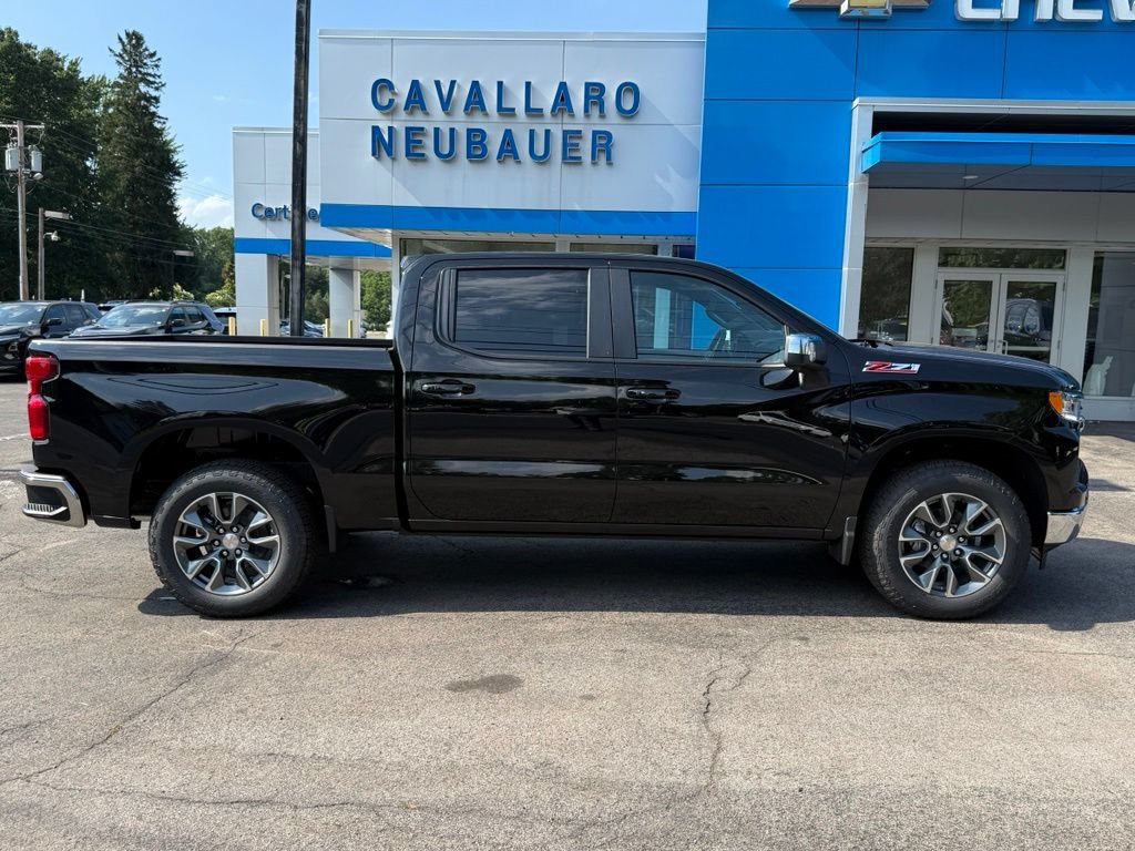 New 2026 Chevrolet Silverado 1500 LT w/ Z71 Off-Road Package AWD/4WD image 4