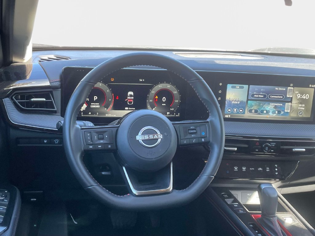 Used 2025 Nissan Kicks SR FWD image 17