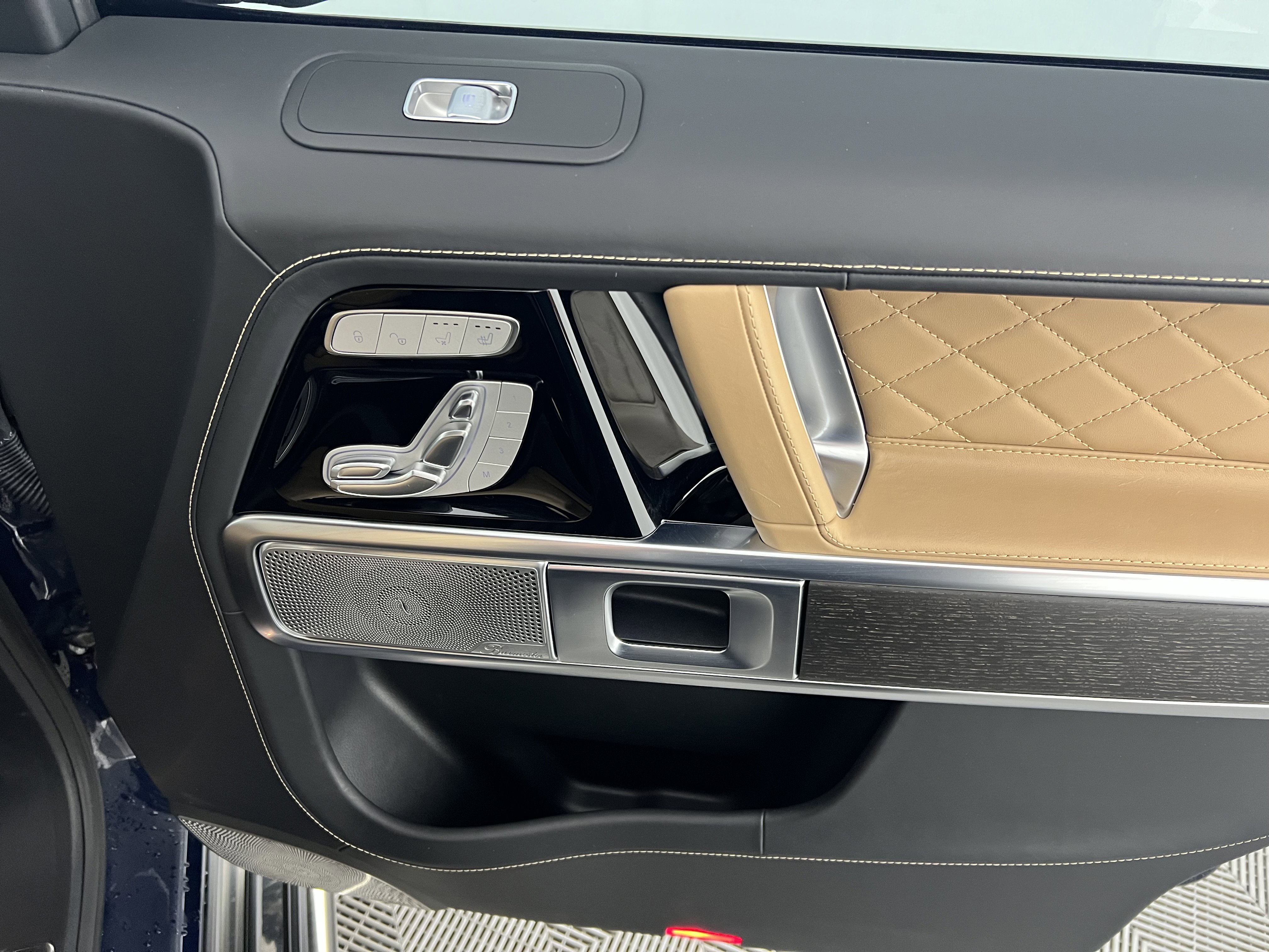 Used 2025 Mercedes-Benz G 580 w/ EQ Technology image 24