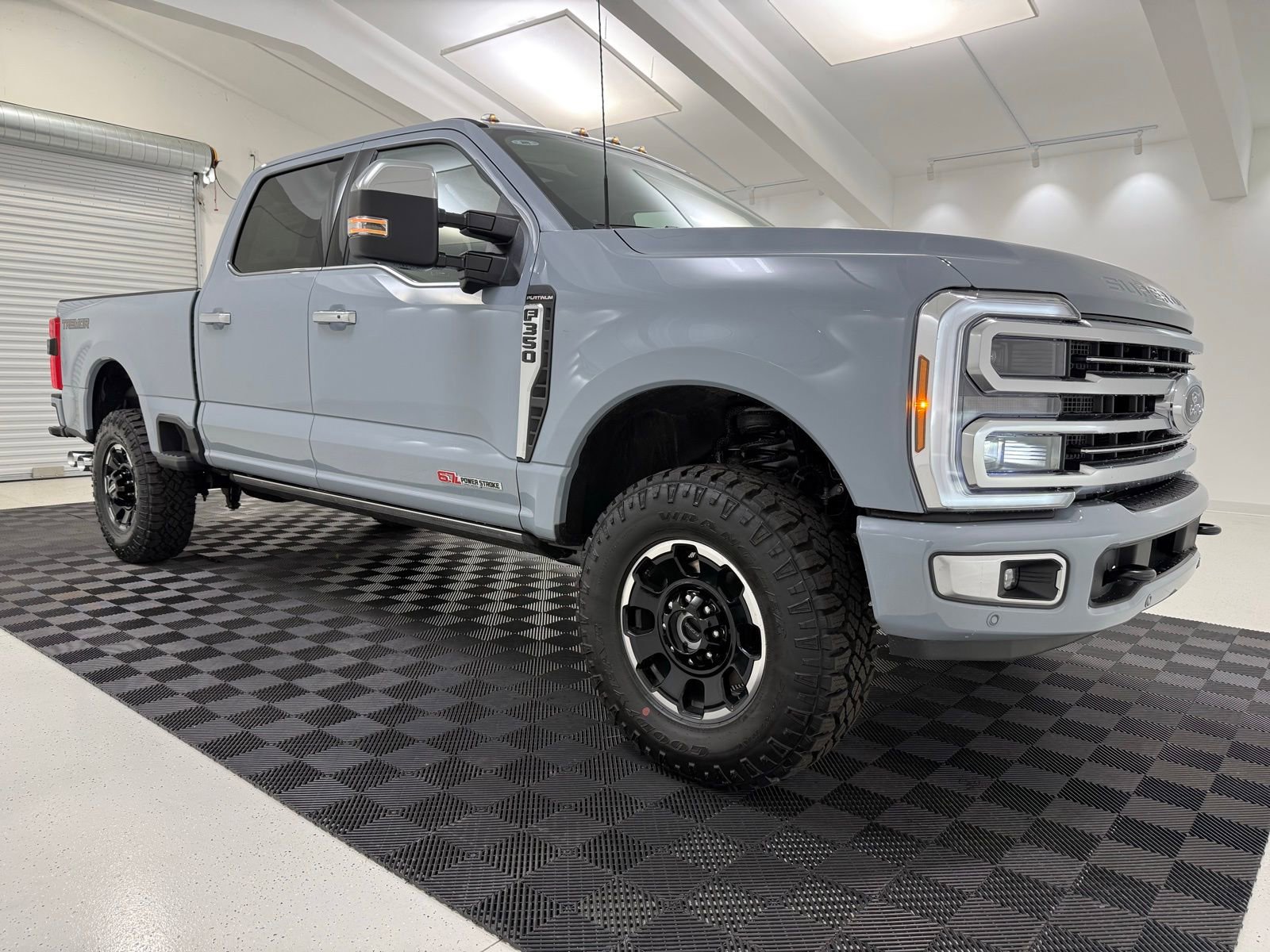 New 2026 Ford F350 Platinum w/ Platinum Plus Package image 1