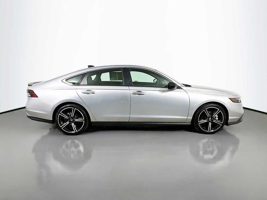 Used 2024 Honda Accord Sport image 7