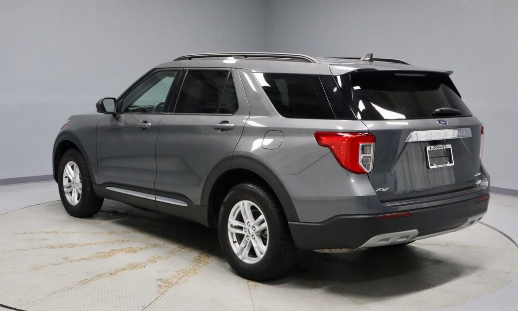 Used 2023 Ford Explorer XLT w/ Equipment Group 202A AWD/4WD image 10