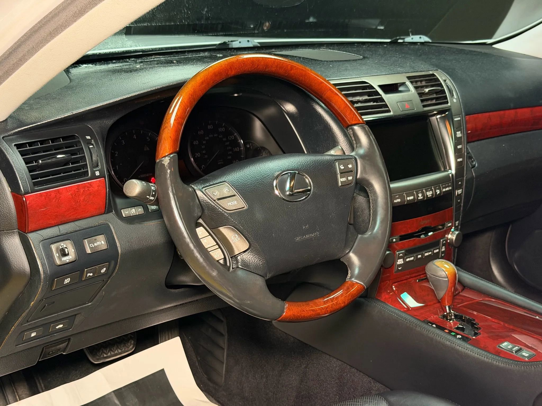Used 2008 Lexus LS 460 RWD image 52