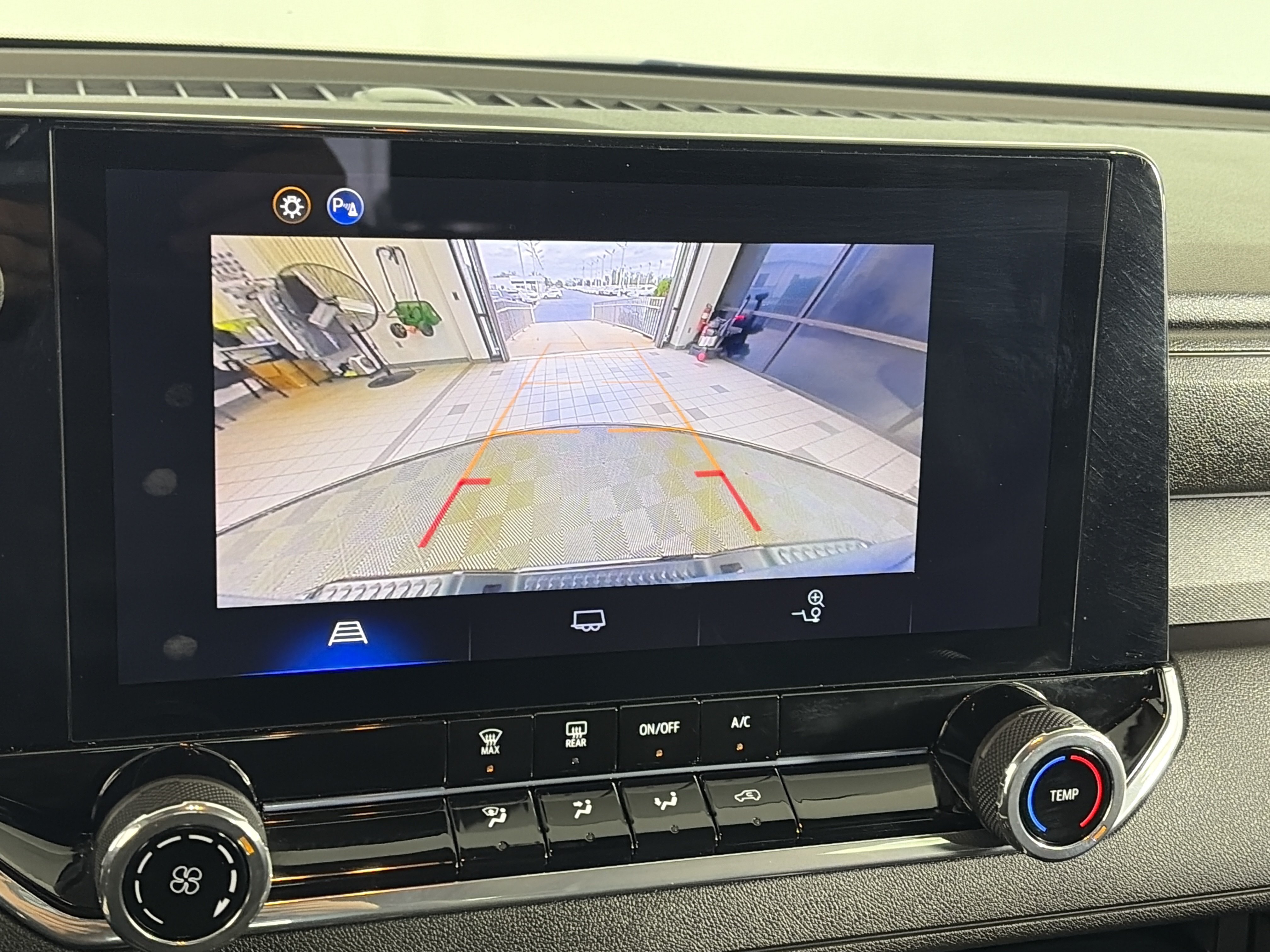 Certified 2024 Chevrolet Colorado Trail Boss w/ Advanced Trailering Package AWD/4WD image 22