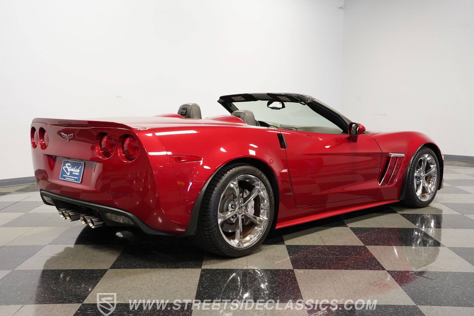 Used 2012 Chevrolet Corvette Grand Sport w/ 3LT Preferred Equipment Group RWD image 13