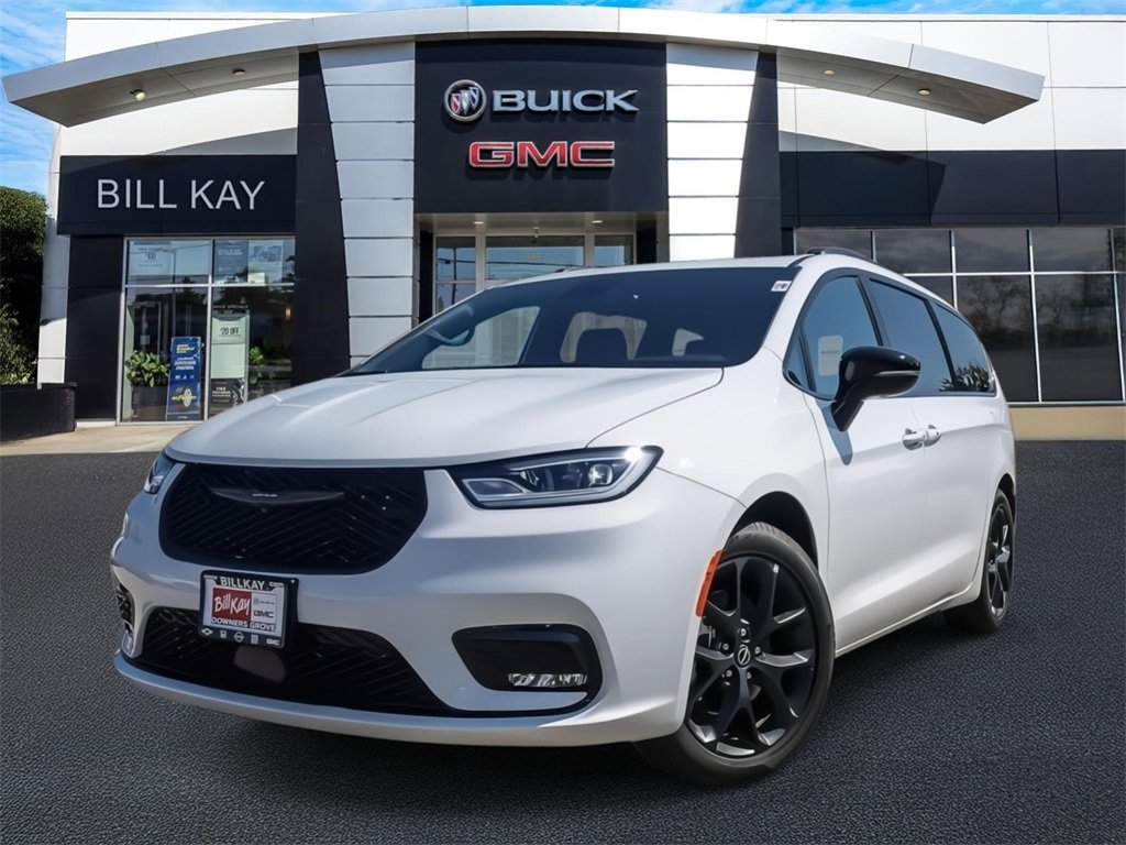 Used 2025 Chrysler Pacifica Limited