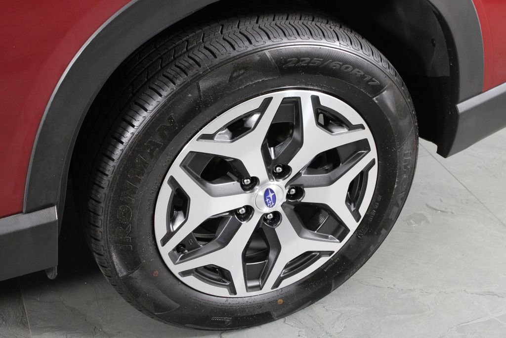 Used 2021 Subaru Forester Premium image 11