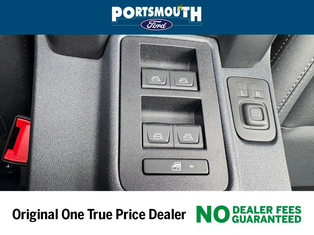 New 2025 Ford Bronco Badlands image 24