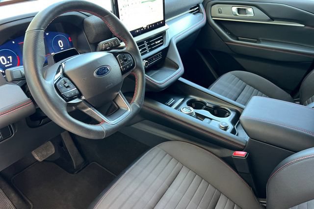 Used 2025 Ford Explorer ST-Line RWD image 10