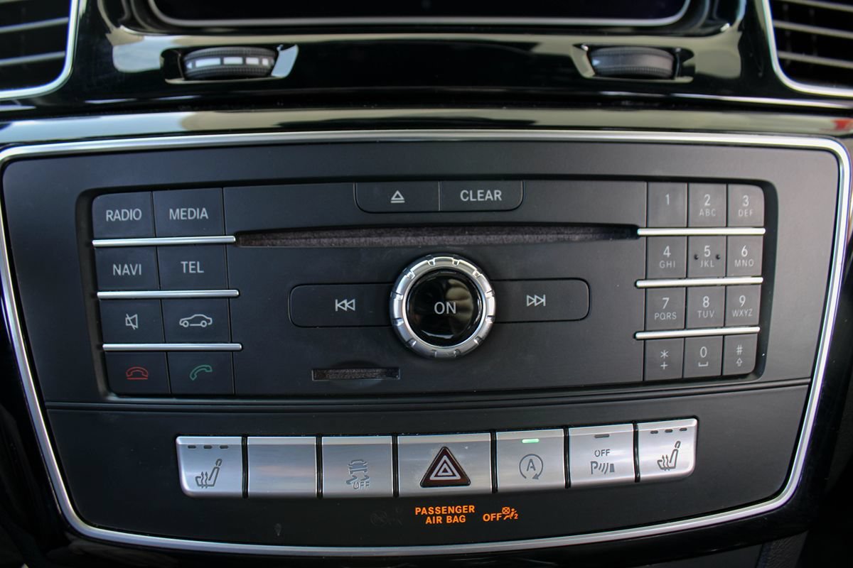 Used 2018 Mercedes-Benz GLS 450 4MATIC image 38