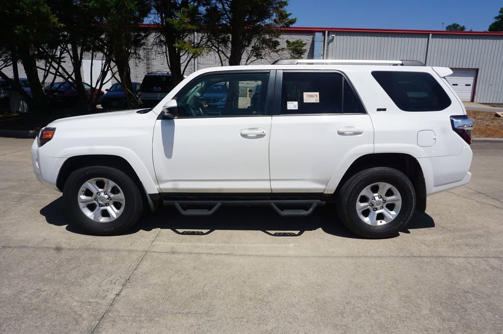 Used 2017 Toyota 4Runner SR5 image 16