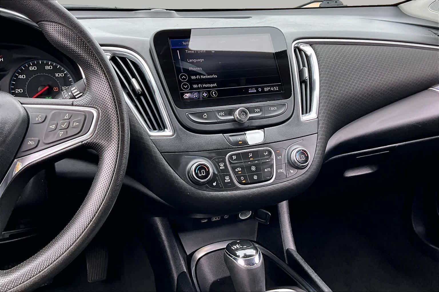Used 2020 Chevrolet Malibu LT FWD image 7