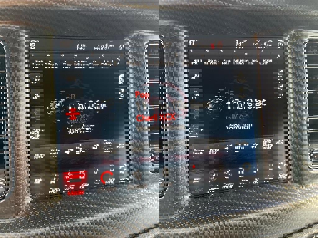 Used 2023 Dodge Charger SXT w/ Plus Group image 6