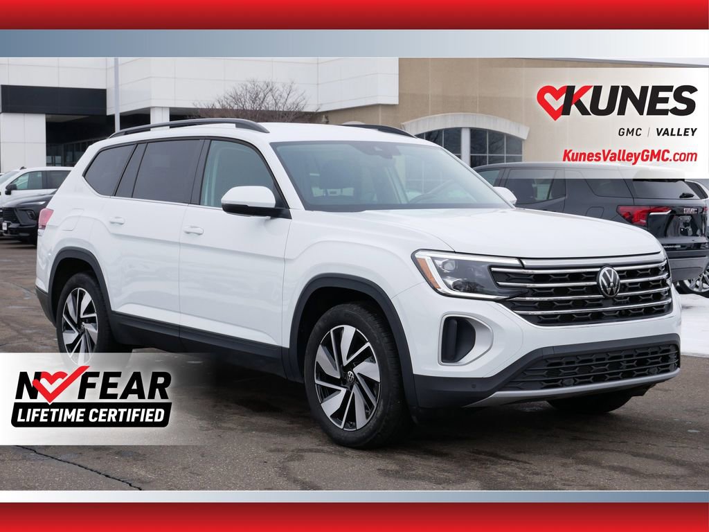 Used 2025 Volkswagen Atlas SE image 1