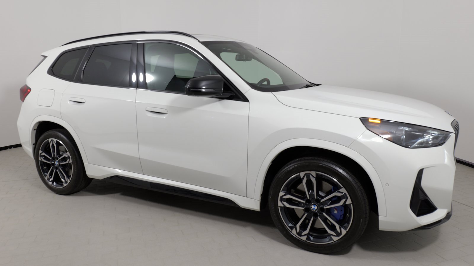 Used 2024 BMW X1 M35i w/ Premium Package image 10