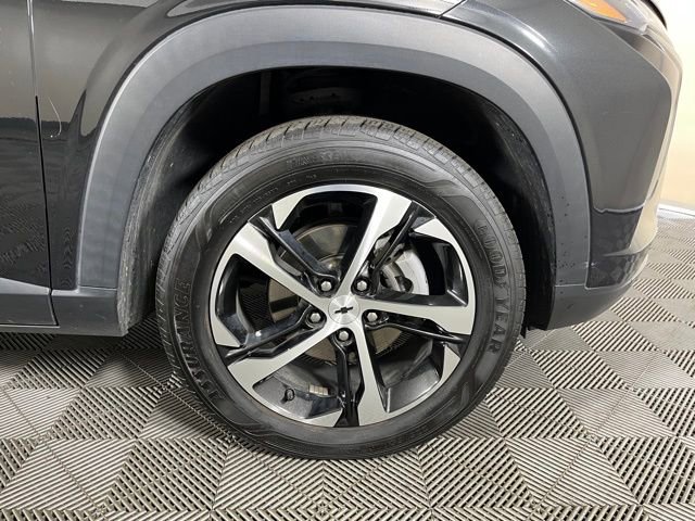 Used 2024 Chevrolet Trax RS FWD image 9