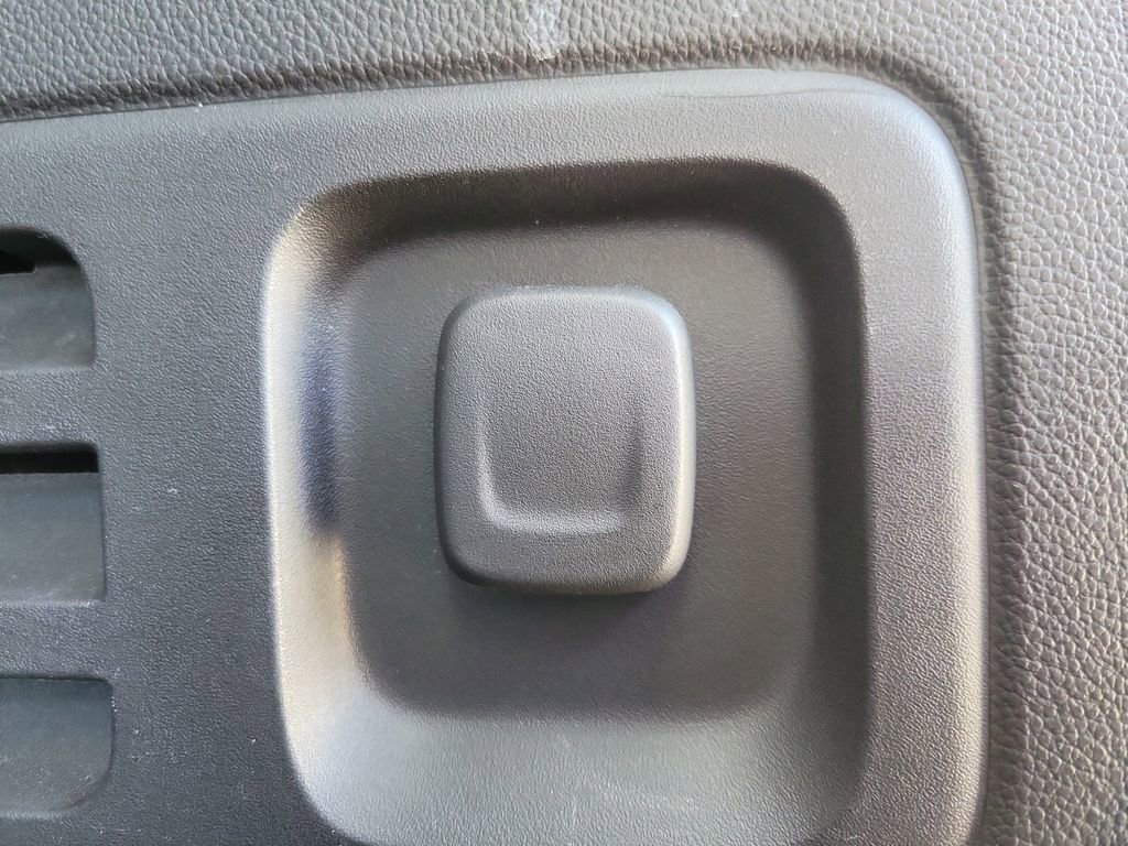 Certified 2023 Chevrolet Traverse LT AWD/4WD image 9
