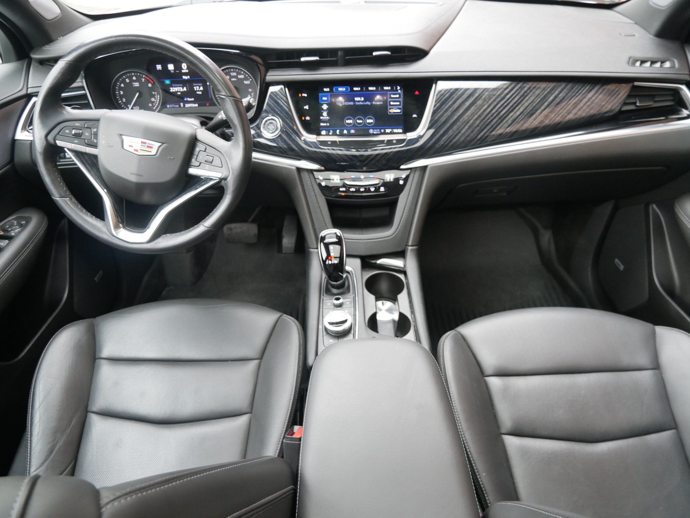 Certified 2024 Cadillac XT6 Premium Luxury w/ Technology Package AWD/4WD image 14