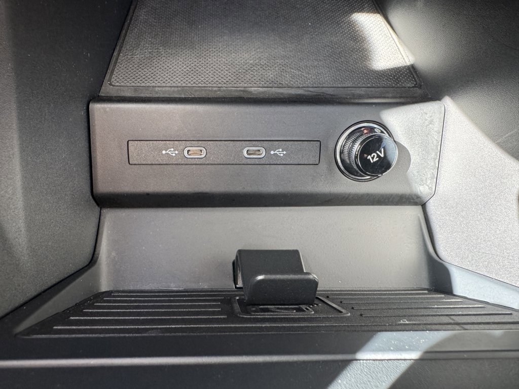 Used 2024 Audi Q4 e-tron Premium Plus w/ Premium Plus image 28