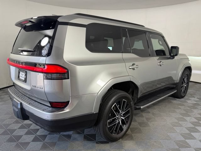 Used 2024 Lexus GX 550 w/ Accessory Package (Z1) AWD/4WD image 8