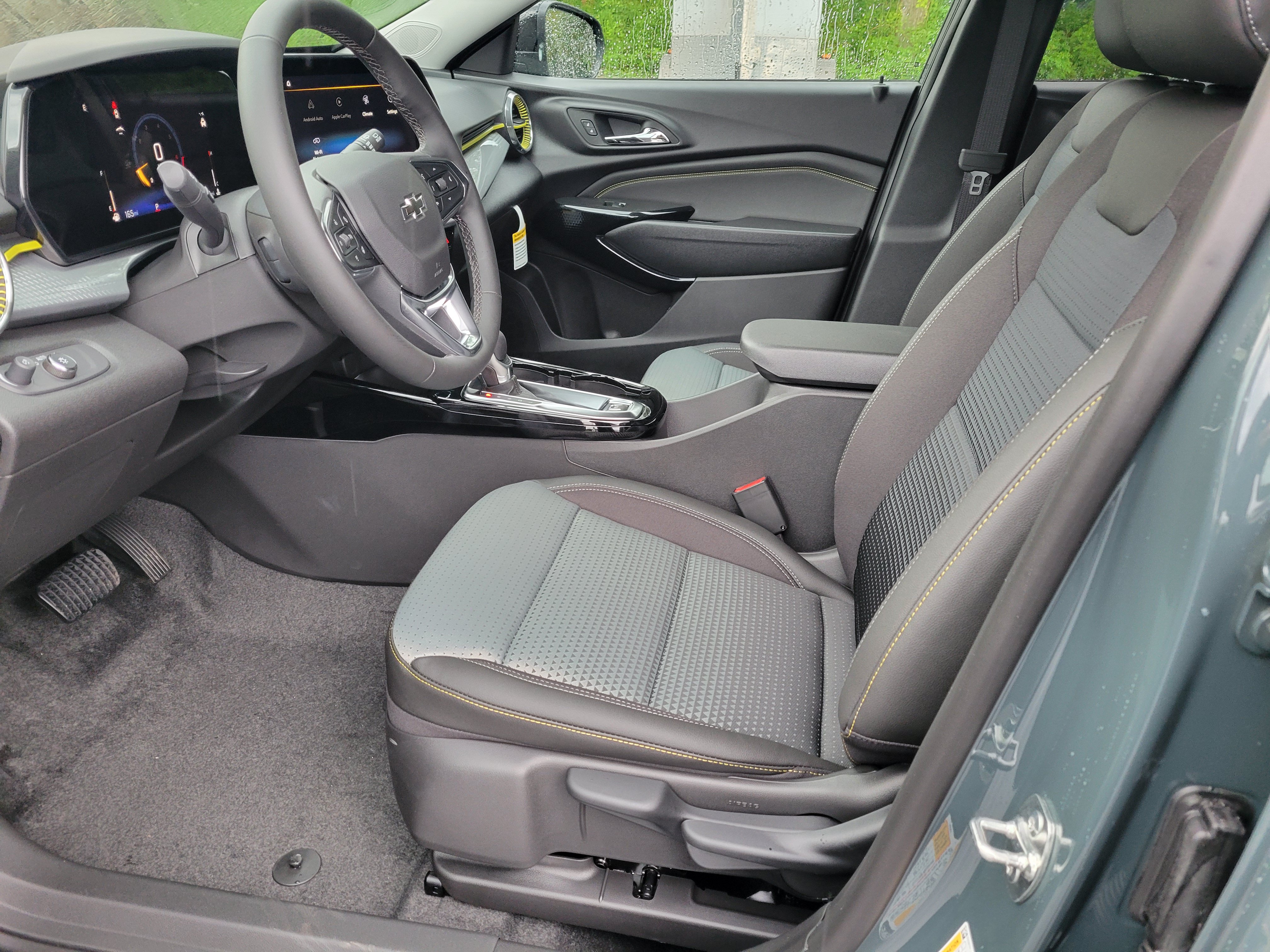 New 2026 Chevrolet Trax LT w/ Driver Confidence Package FWD image 27