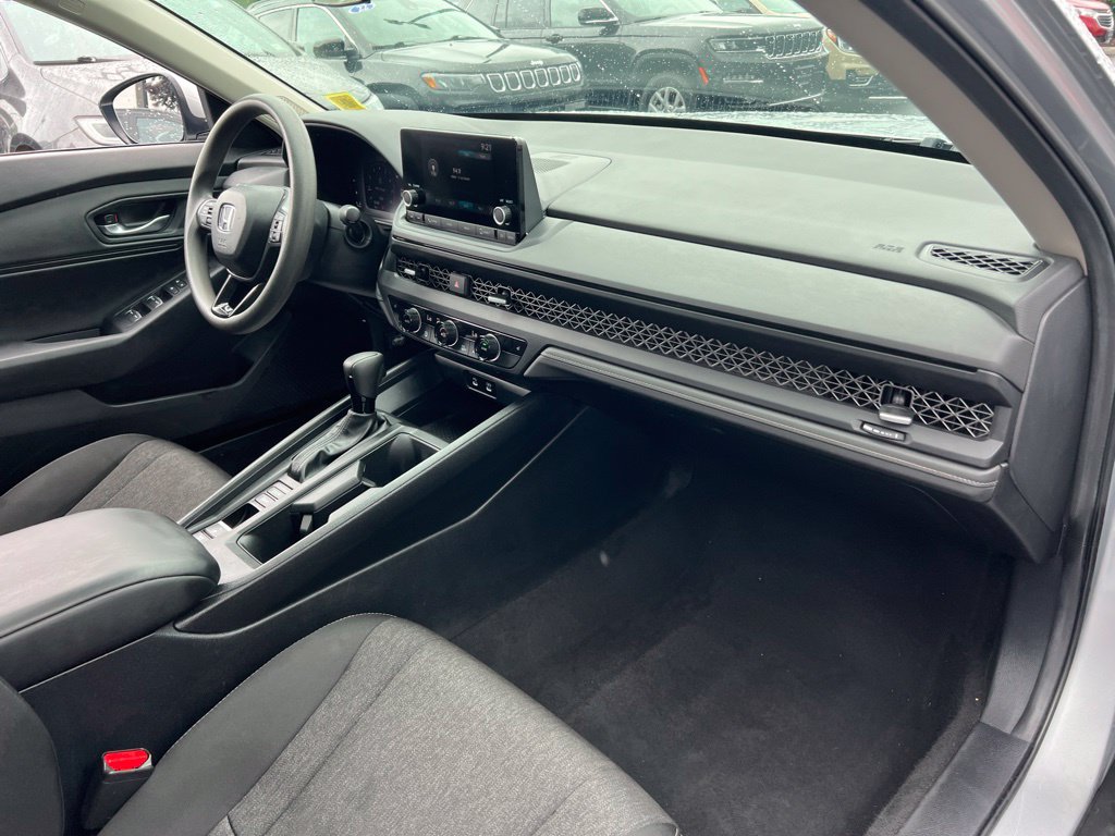 Used 2024 Honda Accord EX image 26