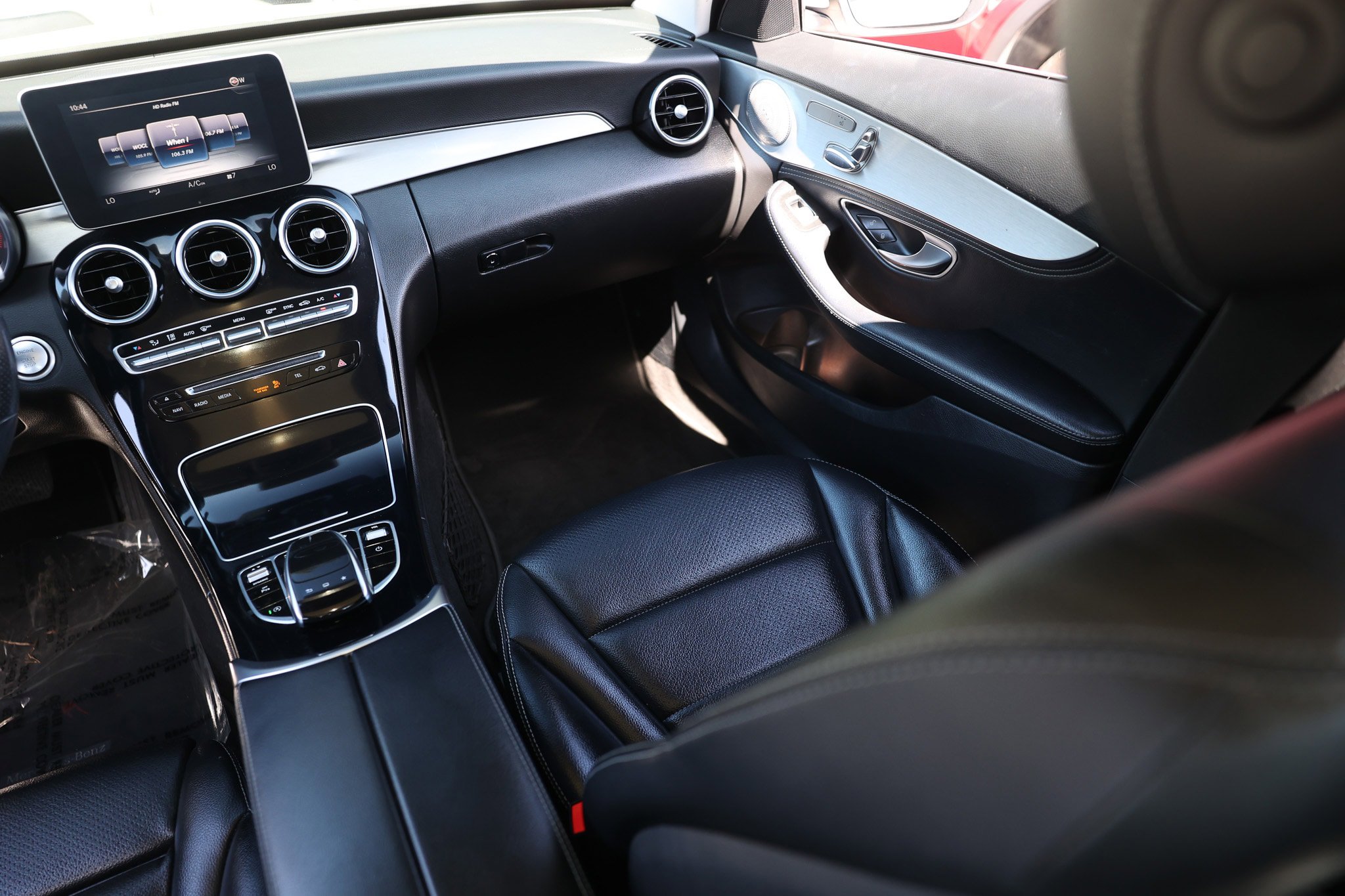 Used 2016 Mercedes-Benz C 300 4MATIC Sedan w/ Multimedia Package image 27
