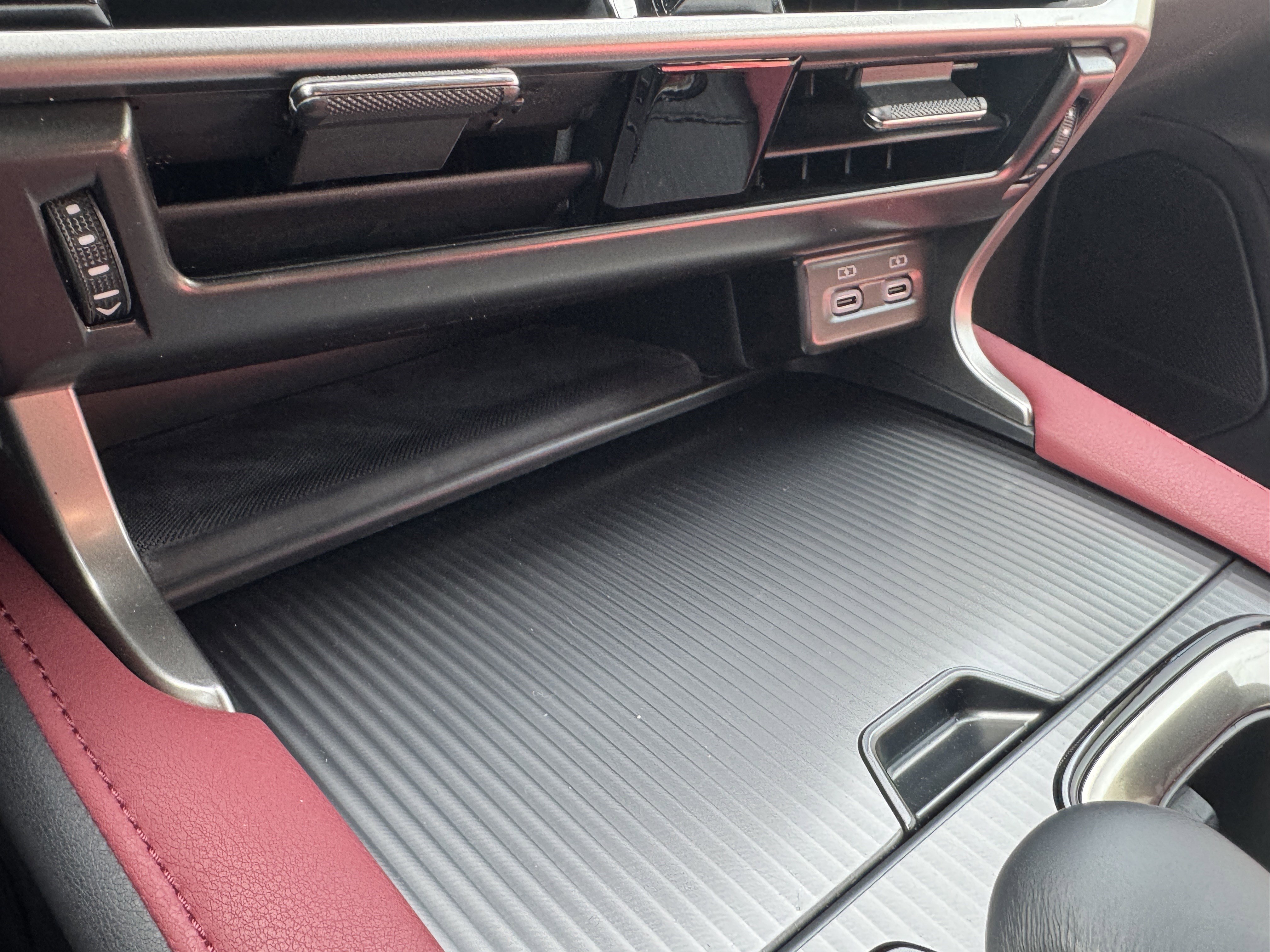 Used 2023 Lexus RX 500h F Sport w/ Accessory Package (Z1) image 30