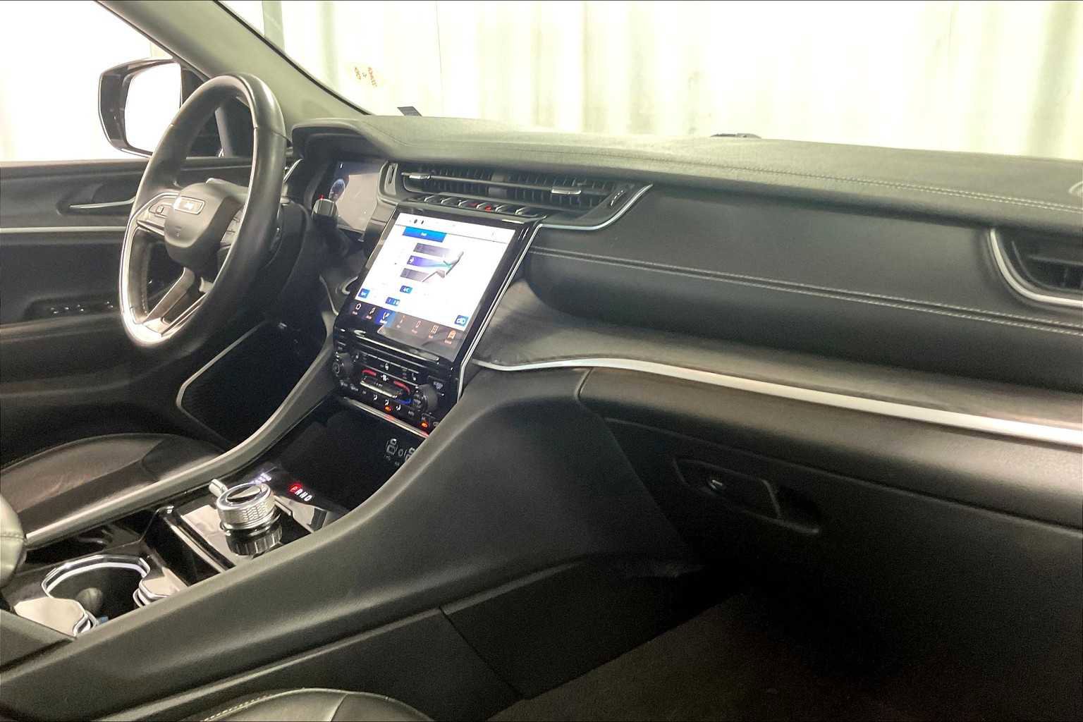 Used 2021 Jeep Grand Cherokee L Limited w/ Trailer Tow Group (B) image 14