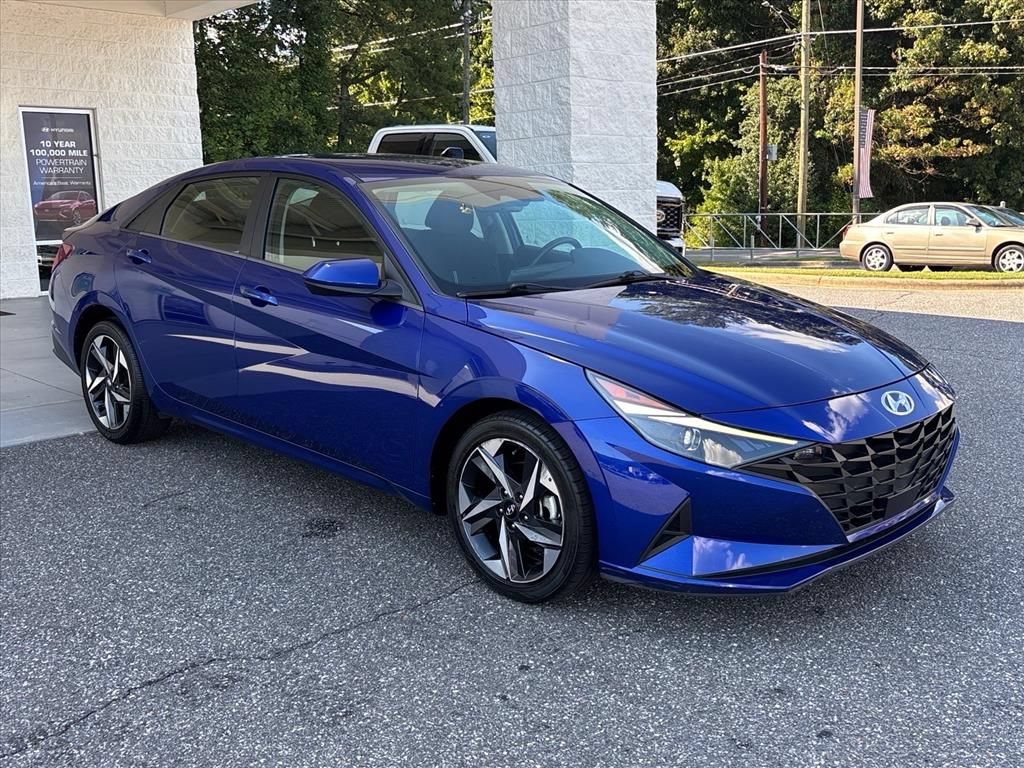 Used 2023 Hyundai Elantra SEL w/ Convenience Package FWD image 21