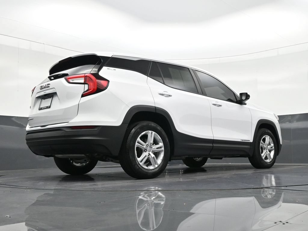Used 2024 GMC Terrain SLE FWD image 27